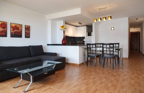 Salou Apartment | Beachfront Apartment with Pool & WiFi · UHC PLAYAMERO 153