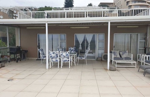 Umdloti Apartment | Beachfront Apartment
