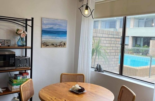 Batehaven Apartment | Beachfront Batemans Bay-Batehaven NSWn2 bedroom apartment,pool, free parking