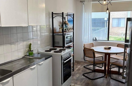 Batehaven Apartment | Beachfront Batemans Bay-Batehaven NSWn2 bedroom apartment,pool, free parking