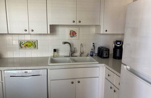 Sarasota Condo | Beachfront Bliss at Lido Key - Three Month Seasonal stay now available for 2026