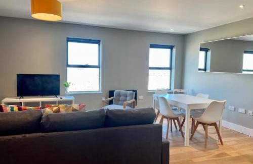 Margate Apartment | Beachfront Bliss Margate With Sea Views Sleeps 7