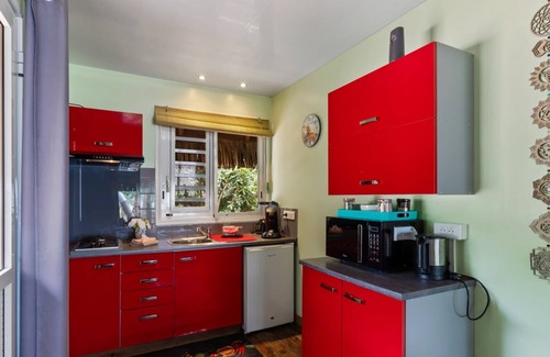 Moorea-Maiao Apartment | Beachfront Bungalows with Zen Charm