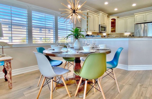 Independence Square Condo | Beachfront condo with WiFi, EV chargers, AC - one dog welcome