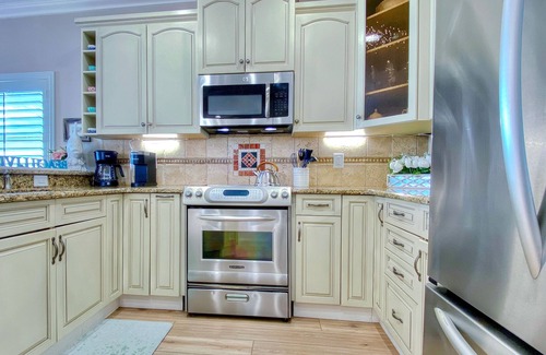 Independence Square Condo | Beachfront condo with WiFi, EV chargers, AC - one dog welcome
