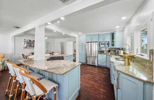 Independence Square House | Beachfront cottage with private pool and hot tub!