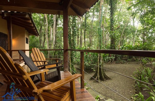 Cocles Ski Chalet | Beachfront Casa Koda 3BR Garden & Terrace