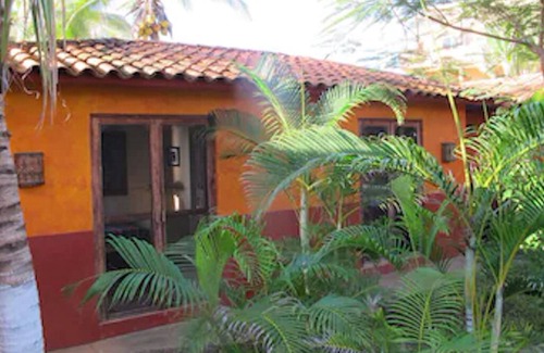 Saladita House | Beachfront Casita Surrounded by Gardens & Pool