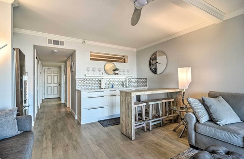 Sand Key Condo | Beachfront Clearwater Condo w/Community Pool