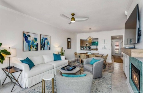 Pensacola Beach Condo | Beachfront Condo with 2 balconies & Endless Gulf Views- Palm Beach Club 123