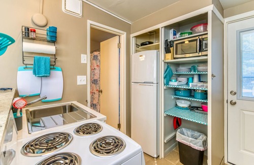 Ocean Shores Condo | Beachfront condo, pet friendly with kitchen