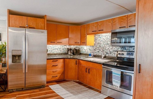 Punaluu Condo | Beachfront Condo w/Amazing View