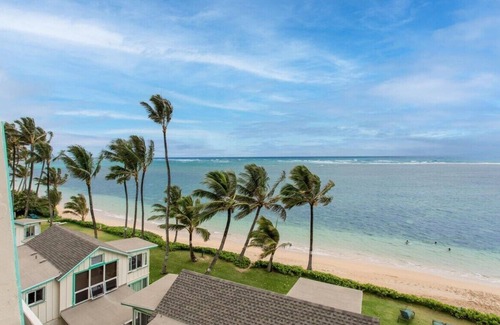 Punaluu Condo | Beachfront Condo w/Amazing View