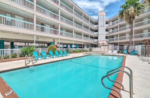 North Beach Apartment | Beachfront Corpus Christi Condo with Arcade Room!