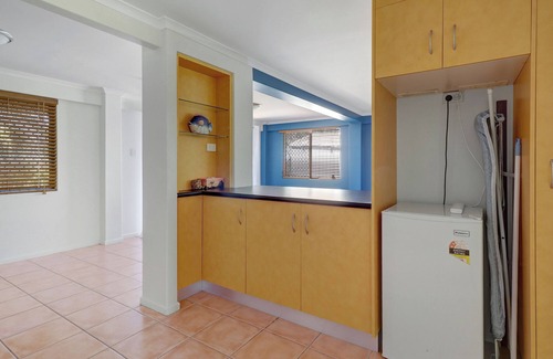 Emu Park House | Beachfront Fisherman's