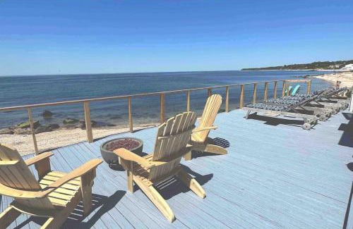 Greenport House | Beachfront Greenport Villa