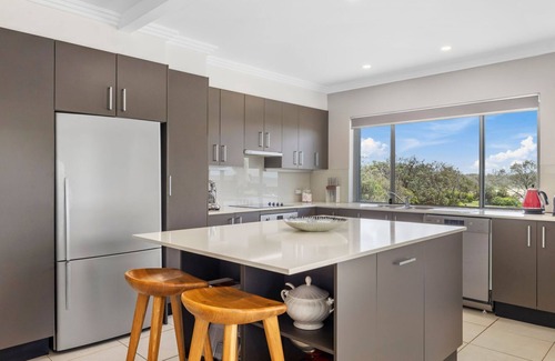 Mullaway House | Beachfront Headland House at Mullaway