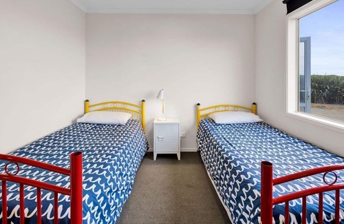 Waverley House | Beachfront Heaven at Waipipi Beach