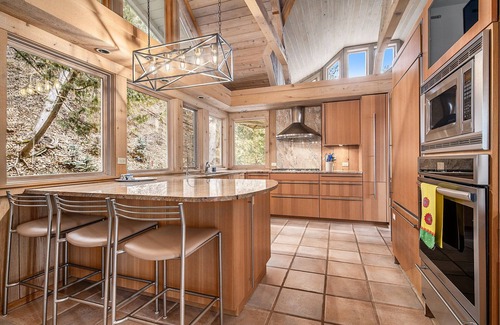 Harbor Springs House | Beachfront Home for Couples, Small Families on Lake Michigan