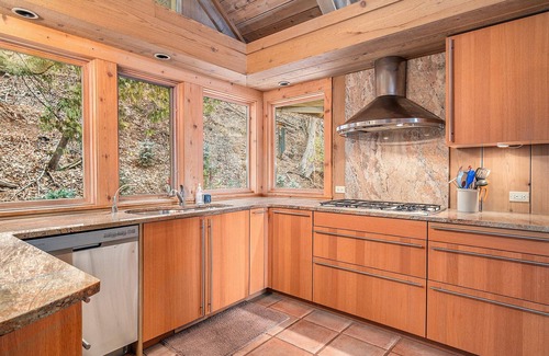 Harbor Springs House | Beachfront Home for Couples, Small Families on Lake Michigan