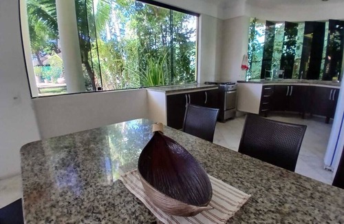 Arraial d'Ajuda House | Beachfront House Comfort and privacy by the sea!