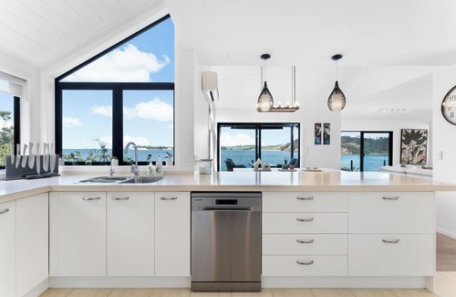 Arkles Bay House | Beachfront House, Stunning Views, Private & Serene
