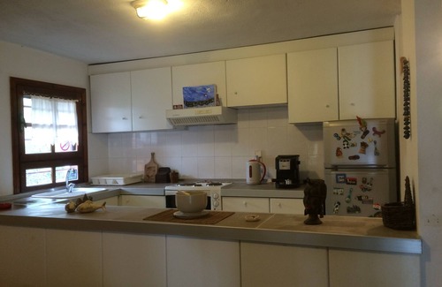 Ouranoupoli Apartment | Beachfront house with garden and beach