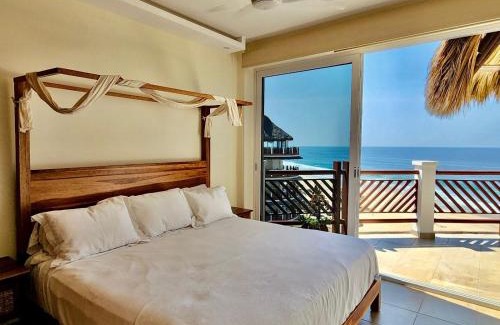 San Pedro Mixtepec Apartment | Beachfront in a peaceful Resort 8mi from Puerto Escondido