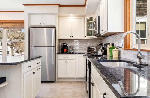 Southern Coast House | Beachfront, Just steps and you're on the beach!