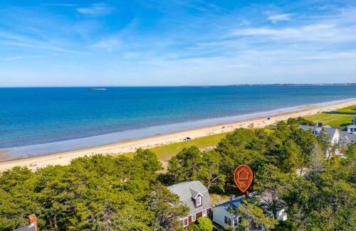 Southern Coast House | Beachfront Just steps and you're on the beach