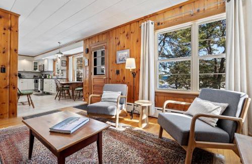 Southern Coast House | Beachfront Just steps and you're on the beach