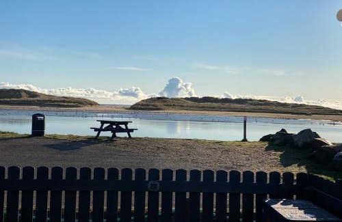 Lossiemouth Apartment | Beachfront Lodge, Lossiemouth Bay