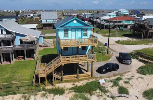 Surfside Beach House | Beachfront Luxe! Recent Build! On Sand Pet Friendly! Ocean Front! Super Cute