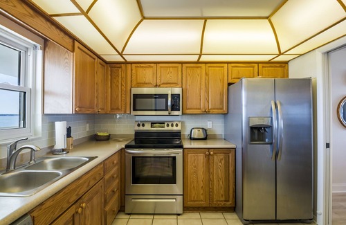 Sand Key Condo | Beachfront Luxury Living W/Heated Pool & Spa