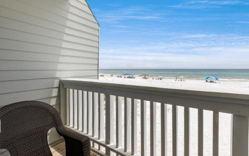 Sunnyside Apartment | Beachfront Oasis by Oversee 30A