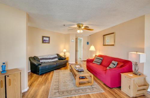 Ocean Park Apartment | Beachfront Old Orchard Beach Condo with Balcony