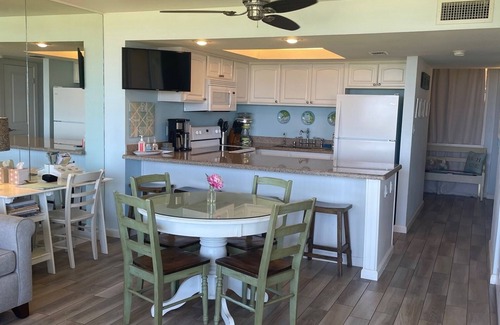 South Padre Island Condo | Beachfront on Ground Floor! Gorgeous Views! 2 Bedroom/2 Bath