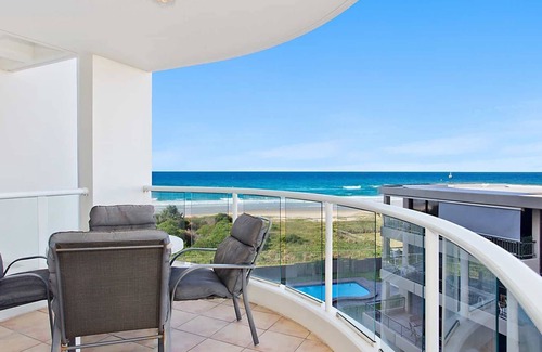 Palm Beach Apartment | Beachfront Palms 408 - Absolute Beachfront