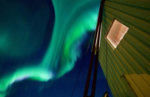 Vestvagøy Ski Chalet | Beachfront Paradise Lofoten