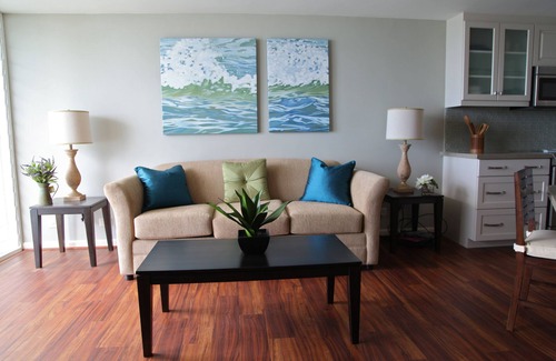 Punaluu Condo | Beachfront Penthouse - Newly Renovated!