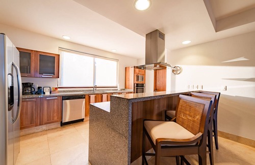 Santa Maria Huatulco Condo | Beachfront Penthouse | Resort Amenities