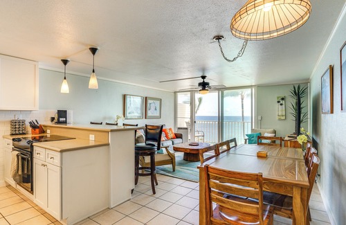 Punaluu Condo | Beachfront Penthouse w/3 Lanais on O’ahu!