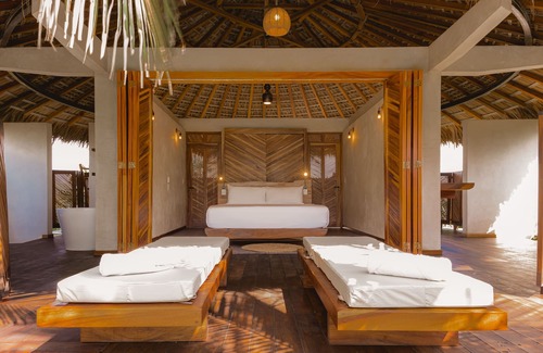 Centro Cabin | Beachfront Private Pool, Beautifuly designed Cabaña! Romantic scape