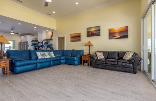 Dauphin Island House | Beachfront, Private Pool, Through Lot! - Beach Happy