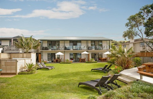 Whitianga Hotel | Beachfront Resort