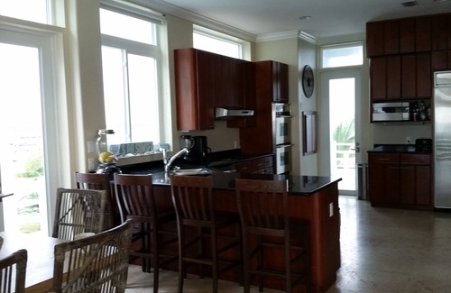 Ambersand Beach House | Beachfront/Riverfront – Best Sunsets/Sunrises - Heated Pool/Spa - Rooftop Deck