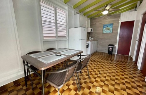 El Combate Cabin | Beachfront Rustic Cabin by Sunset Village - Green