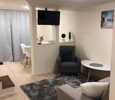 Balatonfuzfo Apartment | Beachfront Studio Apartman