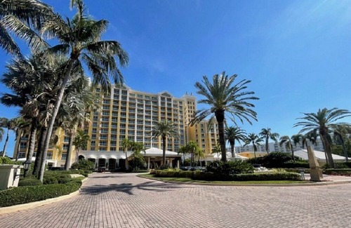 Key Biscayne Condo | BEACHFRONT - @ the Ritz Carlton 5 Star Resort & Spa - Tennis - Key Biscayne Fl