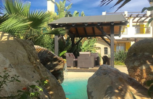 Vera Beach House | Beachfront Villa